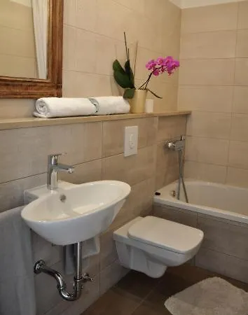 Sulenta 招待所 德朗西斯