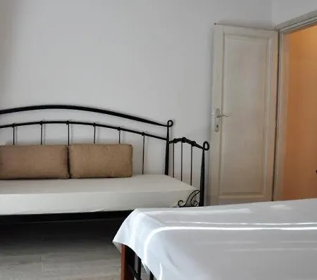 Sulenta Πανσιόν *